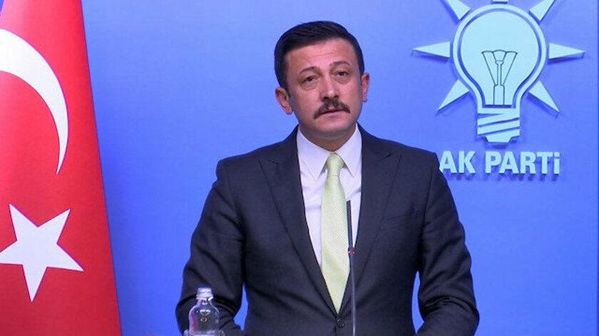 AK Parti’li Hamza Dağ, İzmir Büyükşehir Belediye Başkanı Soyer’i “hedeflerini tutturamamakla” eleştirdi