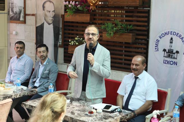 AK Parti İzmir İl Başkanı Sürekli, STK temsilcileriyle bir araya geldi
