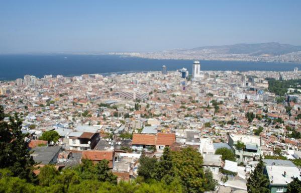 ‘İzmir’in deprem master planı güncellenmeli’