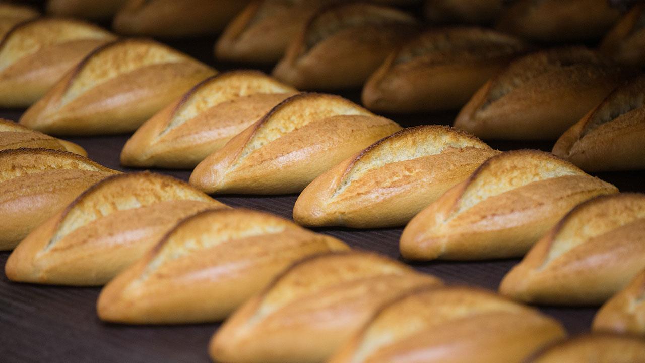 İzmir’de 230 gram ekmek 2,5 liradan satılacak