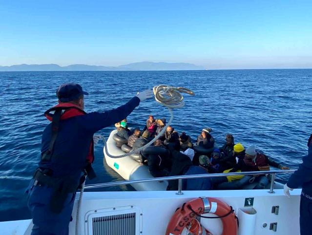 Ölüme terk edilen göçmenleri Türkiye kurtarıyor: Aydın’da Ekim ayında 598 düzensiz göçmen kurtarıldı
