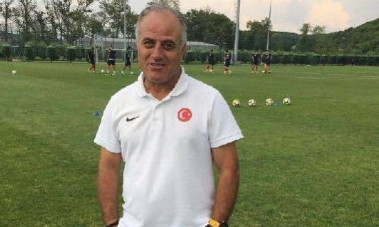 İzmirspor’da Ali Metin dönemi sona erdi