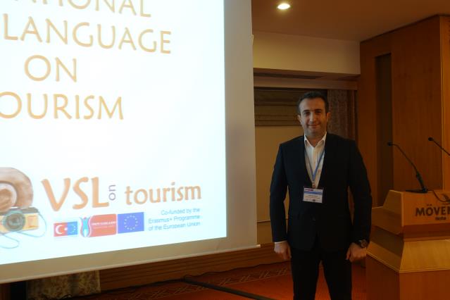 İzmir’de turizm çalışanları için Mesleki İşaret Dili Projesi geliştirildi