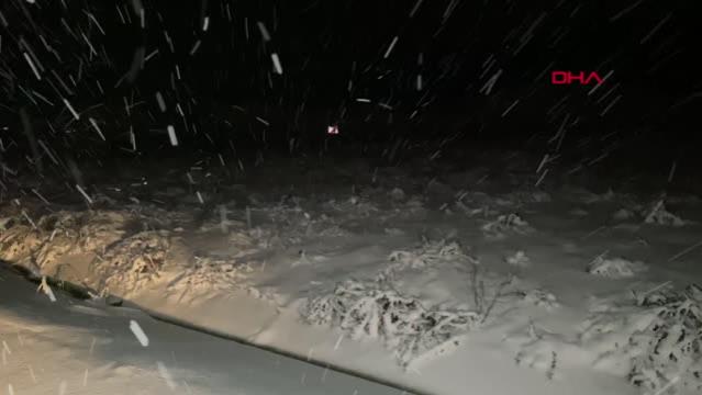 Bornova’da kar yağışı etkili oldu