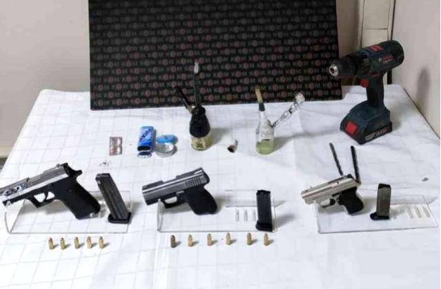 İzmir’de yası dışı silah ticareti operasyonu: 1 gözaltı