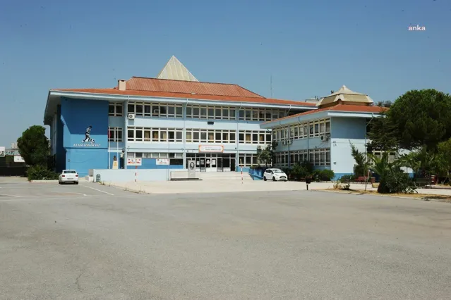 Karşıyaka Belediyesi, Yıkım Kararı Verilen Atakent Anadolu Lisesi İçin Bilimsel Raporları İstedi