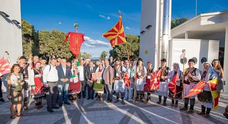 İzmir’de Balkanlılar Halk Dansları ve Kültür Festivali Başladı
