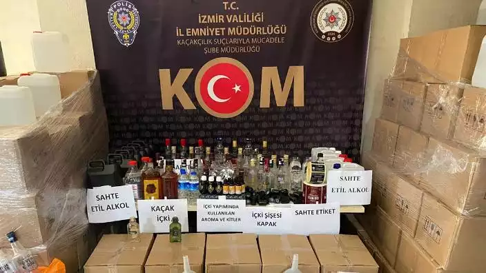 İzmir’de sahte etil alkol ve içki operasyonu