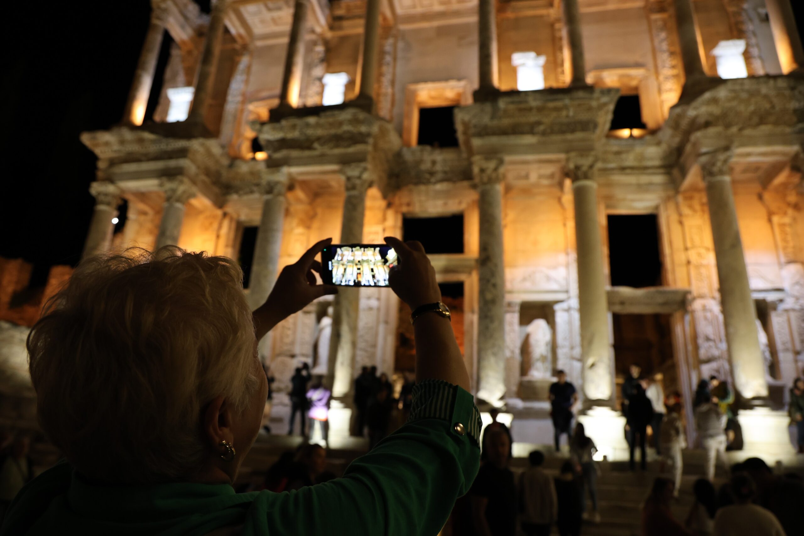 Efes Antik Kenti’nde Gece Müzeciliği Dönemi Başladı