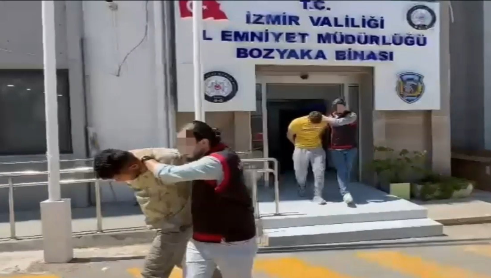 İzmir’de Gürültü Tartışması Kanlı Bitti: Şüpheliler Yakalandı