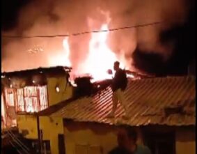 İzmir Bayraklı’da Ev Yangını: Korku Dolu Anlar Yaşandı!
