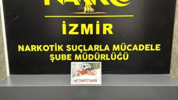 İzmir’de 4 Kilo Uyuşturucu Ele Geçirildi