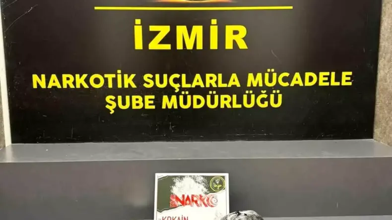 İzmir’de Narkotik Operasyonları: 4 Kilo Uyuşturucu Ele Geçirildi